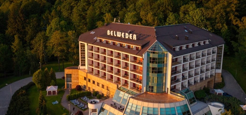 Top 10 hoteli SPA w Beskidach – ranking miejsc z najlepszą strefą wellness i widokiem 3 Hotel Belweder w Ustroniu Top 10 hoteli SPA w Beskidach – ranking miejsc z najlepszą strefą wellness i widokiem