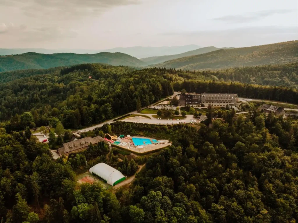 Top 10 hoteli SPA w Beskidach – ranking miejsc z najlepszą strefą wellness i widokiem 8 Kocierz Resort SPA Top 10 hoteli SPA w Beskidach – ranking miejsc z najlepszą strefą wellness i widokiem