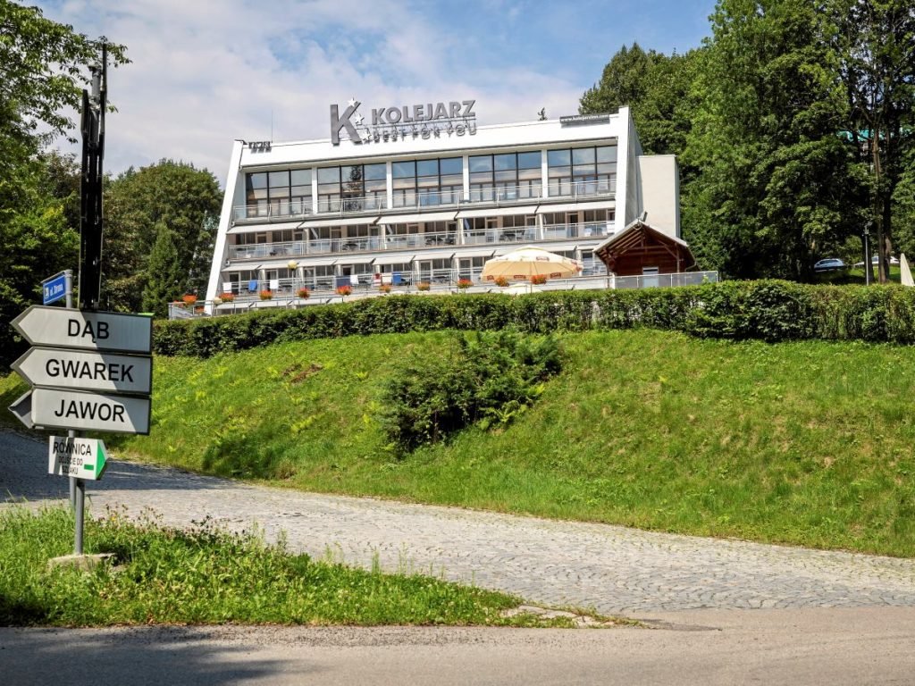Jaszowiec – modernistyczna perła PRL. Jak powstawała dzielnica wczasowa w Ustroniu? 2 Ustron Jaszowiec Jaszowiec – modernistyczna perła PRL. Jak powstawała dzielnica wczasowa w Ustroniu?