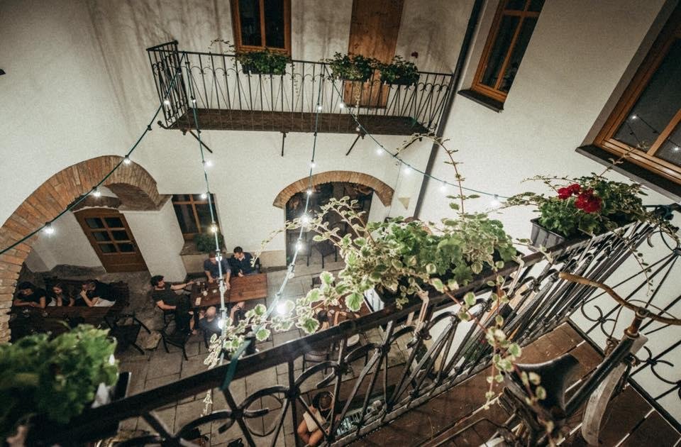 CELNA 10 - imprezy i przyjęcia od 100 zł za osobę