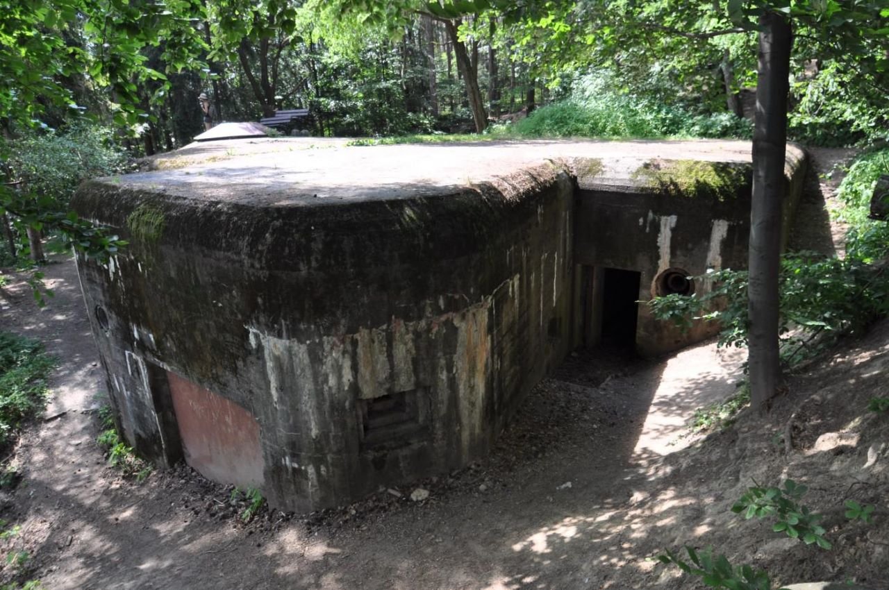 Forty wojenne w Węgierskiej Górce - Westerplatte Południa 1 Schron bojowy w Węgierskiej Górce