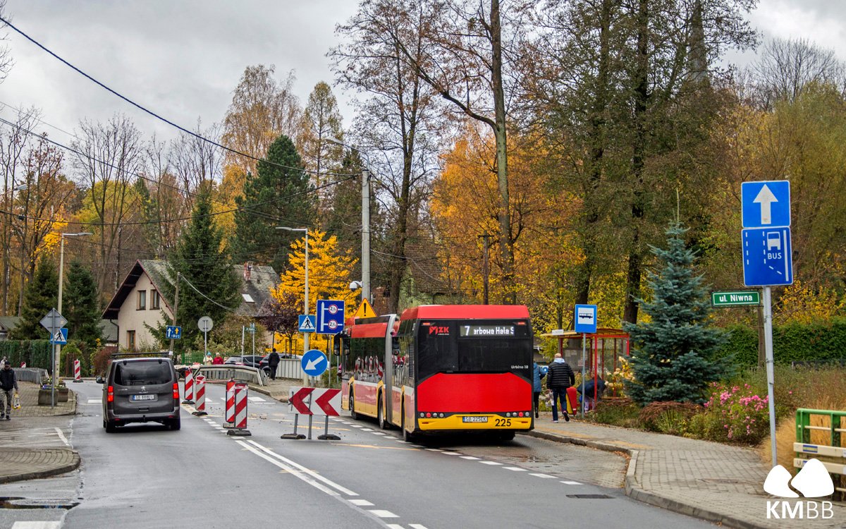 Darmowe autobusy w Bielsku-Białej na Wszystkich Świętych 2026. Cztery linie cmentarne i zmiany w rozkładach 2 Autobus nr 7 na Wszystkich Świętych 2026